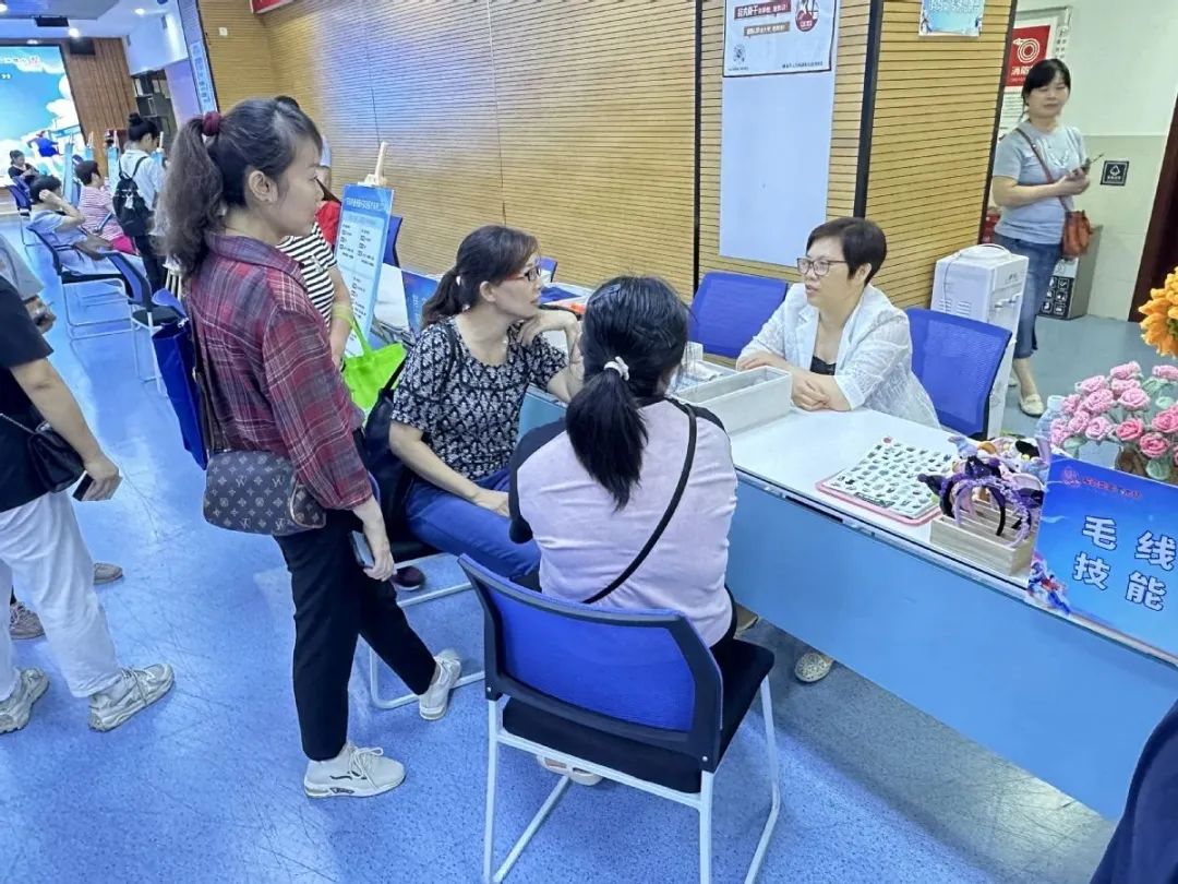 吉大街道零工市场招聘会现场.jpeg