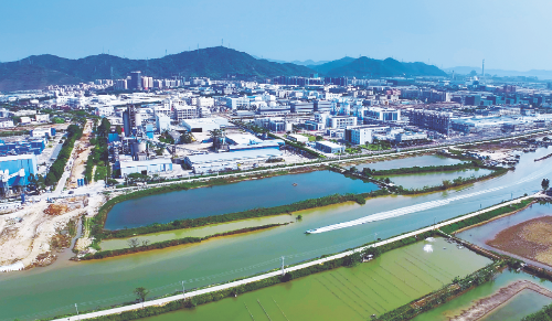 珠海经济技术开发区精细化工区周边水系成为