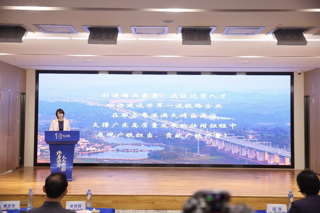 4.为钢铁大动脉锻造