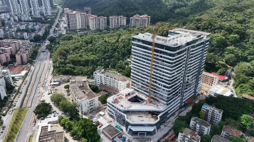 目前项目主体装修已全部完成，进入精装修及机电安装施工阶段。.jpg