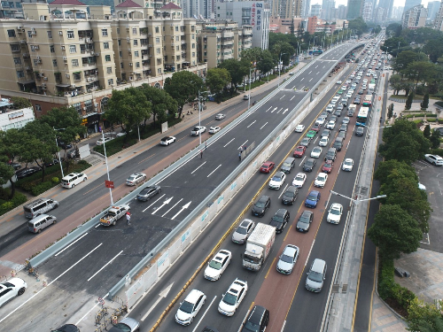 九洲大道跨白石路桥一带现状。.jpg