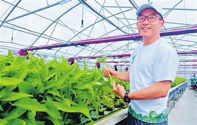澳门青年孙振鸿与香港合作伙伴在珠海成立