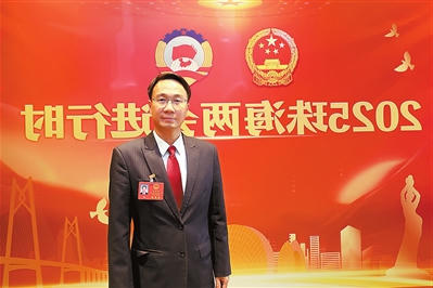 金湾区区长刘军.jpg